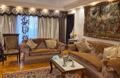 Apartment - 3 Bedrooms - 1 Bathroom for sale in Al Mosheer Ahmed Badawy St. - Moharam Bek - Hay Wasat - Alexandria