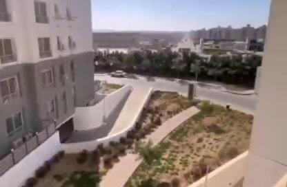 Apartment - 3 Bedrooms - 3 Bathrooms for sale in Cluster 18 - Hyde Park - New Cairo City - Cairo