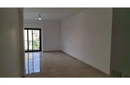 Apartment - 3 Bedrooms - 2 Bathrooms for rent in Moon Residences - Fifth Square - The 5th Settlement - New Cairo City - Cairo