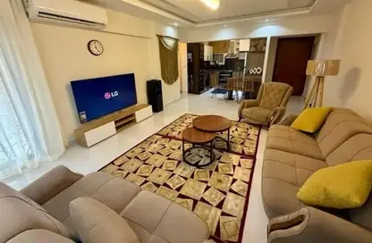 Apartment - 2 Bedrooms - 1 Bathroom for rent in Youssef Al Sebaey St. - Rehab City First Phase - Al Rehab - New Cairo City - Cairo