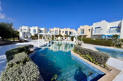 Townhouse - 3 Bedrooms - 3 Bathrooms for sale in Mountain View - Ras Al Hekma - North Coast