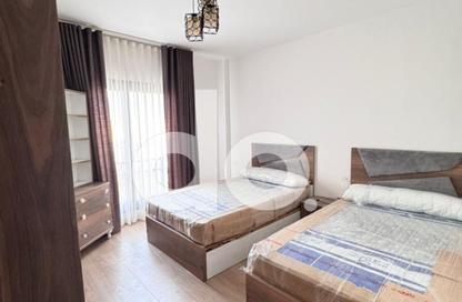 Apartment - 2 Bedrooms - 2 Bathrooms for sale in Moon Residences - Fifth Square - The 5th Settlement - New Cairo City - Cairo