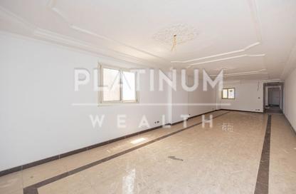 Apartment - 3 Bedrooms - 3 Bathrooms for sale in Rasmi Basha St. - Glim - Hay Sharq - Alexandria Apartment - 3 Bedrooms - 3 Bathrooms for sale in Rasmi Basha St. - Glim - Hay Sharq - Alexandria