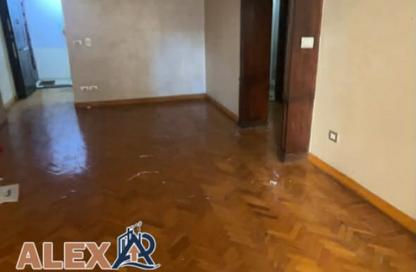 Apartment - 3 Bedrooms - 1 Bathroom for sale in Tiba St. - Cleopatra - Hay Sharq - Alexandria