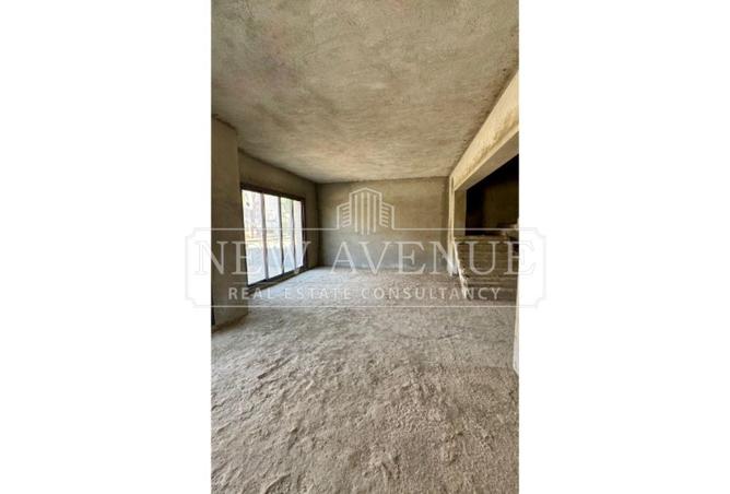 83675982 - Property Image 3