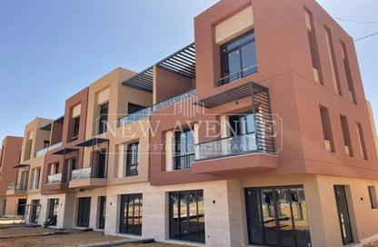 Townhouse - 4 Bedrooms - 3 Bathrooms for sale in District 5 - 5th Settlement Compounds - The 5th Settlement - New Cairo City - Cairo Townhouse - 4 Bedrooms - 3 Bathrooms for sale in District 5 - 5th Settlement Compounds - The 5th Settlement - New Cairo City - Cairo