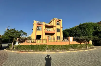 Villa - 6 Bedrooms - 7+ Bathrooms for sale in Fleur De Ville - South Investors Area - New Cairo City - Cairo