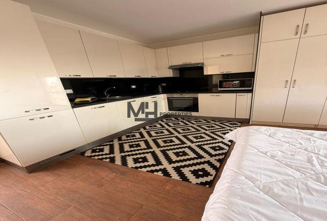 75404867 - Property Image 2