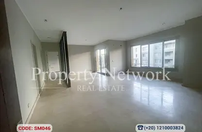 شقة - 2 غرف نوم - 2 حمامات للبيع في فيلدج جيت - المستثمرين الجنوبية - مدينة القاهرة الجديدة - القاهرة