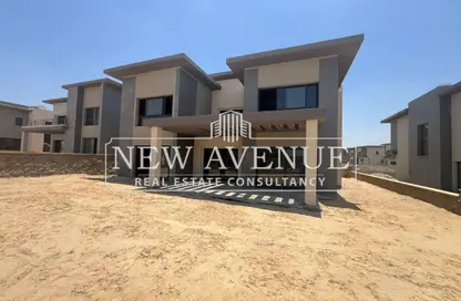 Villa - 3 Bedrooms - 4 Bathrooms for sale in Swan Lake Residence - 5th Settlement Compounds - The 5th Settlement - New Cairo City - Cairo