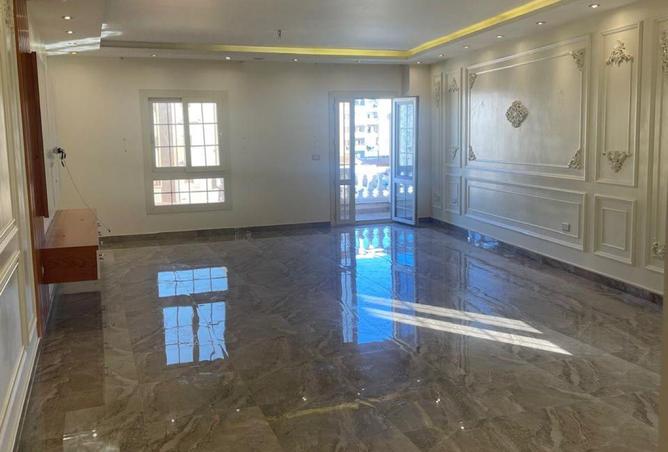 55992810 - Property Main Image