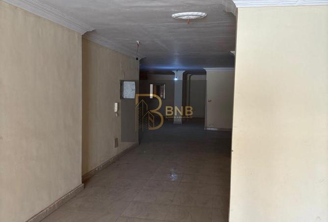 102913376 - Property Image 3