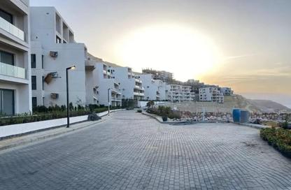 شاليه - 2 غرف نوم - 2 حمامات للبيع في كالي كوست - راس الحكمة - الساحل الشمالي