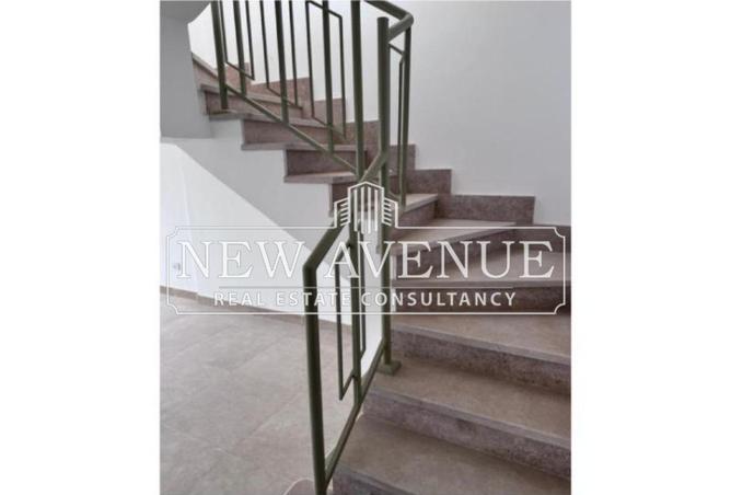 2P2opUuQQam - الصورة الرئيسية للعقار