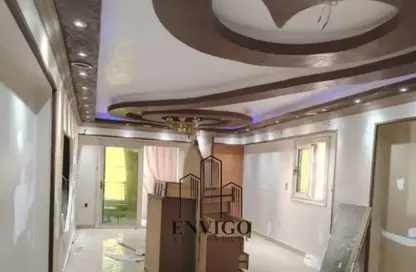 Apartment - 3 Bedrooms - 3 Bathrooms for sale in Hossam Al Deen Bassiouny St. - 10th Zone - Nasr City - Cairo