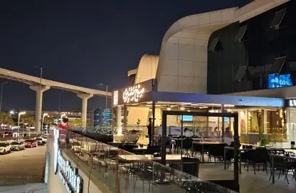 محل تجاري - استوديو - 2 حمامات للايجار في سنترادا بلازا - ميدان جهينة - مدينة 6 أكتوبر - الجيزة