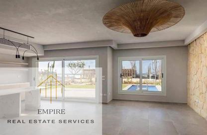 Chalet - 3 - 2 for sale in Direction White - Ras Al Hekma - North Coast