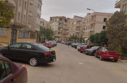 شقة - 3 غرف نوم - 2 حمامات للبيع في المجاورة الاولي - المنطقة السابعة - مدينة الشروق - القاهرة