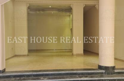 Duplex - 5 Bedrooms - 3 Bathrooms for rent in Ganoob El Acadimia - New Cairo City - Cairo