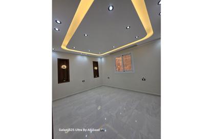 شقة - 3 غرف نوم - 2 حمامات للبيع في البوابة الرابعة - مينا - حدائق الاهرام - الجيزة شقة - 3 غرف نوم - 2 حمامات للبيع في البوابة الرابعة - مينا - حدائق الاهرام - الجيزة