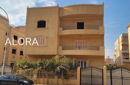 بناية كاملة - 8 غرف نوم - 8 حمامات للبيع في غرب سوميد - مدينة 6 أكتوبر - الجيزة