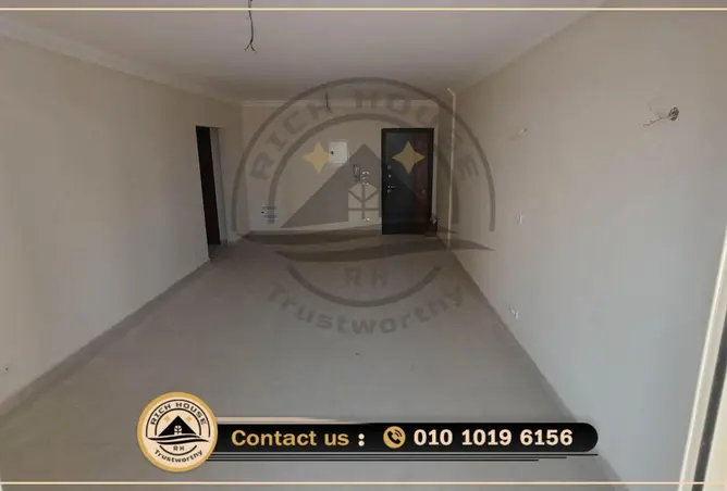 82358827 - Property Image 2