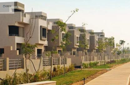Villa - 5 Bedrooms - 5 Bathrooms for sale in Palm Hills New Cairo - 5th Settlement Compounds - The 5th Settlement - New Cairo City - Cairo
