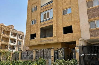 Apartment - 2 Bedrooms - 2 Bathrooms for sale in South Investors Area - New Cairo City - Cairo