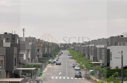 Townhouse - 4 Bedrooms - 4 Bathrooms for sale in Etapa - Sheikh Zayed Compounds - Sheikh Zayed City - Giza
