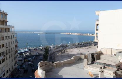 دوبلكس - 5 غرف نوم - 4 حمامات للبيع في شارع شامبليون - الأزاريطة - حي وسط - الاسكندرية