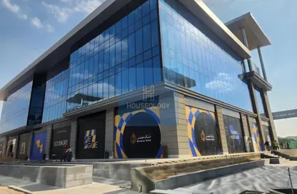 Office Space - 3 Bedrooms - 1 Bathroom for sale in Golden Gate - South Teseen St. - The 5th Settlement - New Cairo City - Cairo