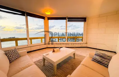 شقة - 4 غرف نوم - 5 حمامات للبيع في زيزينيا - حي شرق - الاسكندرية