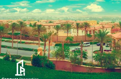 Twin House - 7+ Bedrooms - 4 Bathrooms for sale in Uptown Cairo - Mokattam - Cairo