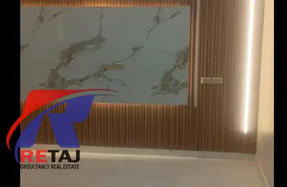 شقة - 3 غرف نوم - 2 حمامات للبيع في شارع بشار بن برد - المنطقة السادسة - مدينة نصر - القاهرة