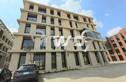 بناية كاملة - استوديو - 8 حمامات للايجار في ديستريكت 5 - كمبوندات التجمع الخامس - التجمع الخامس - مدينة القاهرة الجديدة - القاهرة