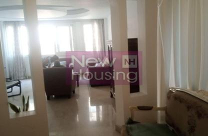 Apartment - 3 Bedrooms - 3 Bathrooms for rent in Zamalek - Cairo