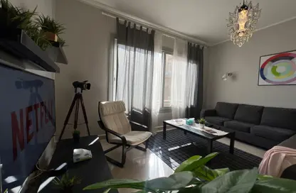 شقة - غرفة نوم - 1 حمام للايجار في فيلدج جيت - المستثمرين الجنوبية - مدينة القاهرة الجديدة - القاهرة