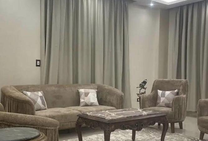 8611911 - Property Image 2