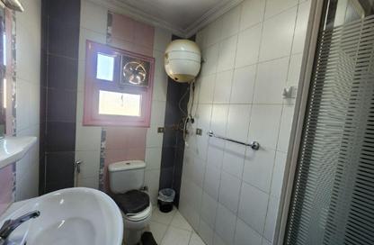 Apartment - 3 Bedrooms - 2 Bathrooms for sale in Asmaa Fahmy St. - Ard El Golf - Heliopolis - Masr El Gedida - Cairo