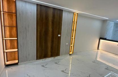 Apartment - 3 Bedrooms - 2 Bathrooms for sale in Gate 4 - Mena - Hadayek El Ahram - Giza