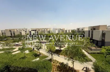 فيلا - 3 غرف نوم - 4 حمامات للبيع في كمبوند البروج - كمبوندات الشروق - مدينة الشروق - القاهرة