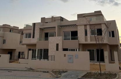 Villa - 4 Bedrooms - 4 Bathrooms for sale in Club Hills - 26th of July Corridor - 6 October City - Giza