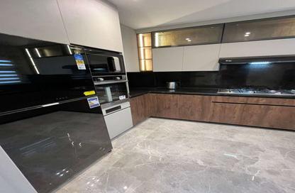 Apartment - 3 - 3 for sale in Amorada Park View - 5th Settlement Compounds - The 5th Settlement - New Cairo City - Cairo