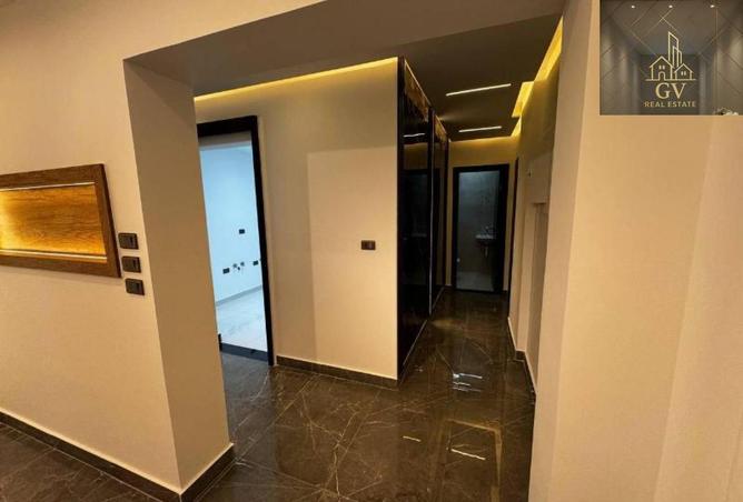 52460972 - Property Image 3