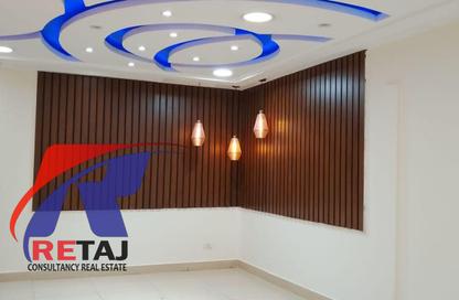 Apartment - 5 Bedrooms - 3 Bathrooms for rent in Makram Ebeid St. - 6th Zone - Nasr City - Cairo