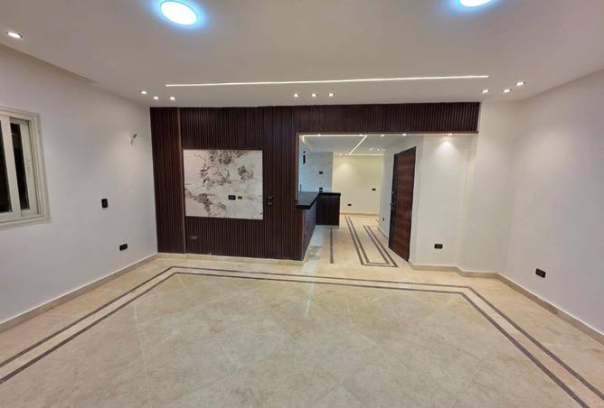 8489004 - Property Main Image