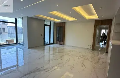 Apartment - 3 Bedrooms - 4 Bathrooms for sale in Eastown - 5th Settlement Compounds - The 5th Settlement - New Cairo City - Cairo