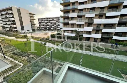 شقة - 3 غرف نوم - 2 حمامات للبيع في كمبوند البروج - كمبوندات الشروق - مدينة الشروق - القاهرة