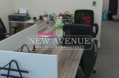 مساحات مكتبية - 3 غرف نوم - 1 حمام للايجار في بيزنس بلاس - شارع التسعين الشمالي - التجمع الخامس - مدينة القاهرة الجديدة - القاهرة