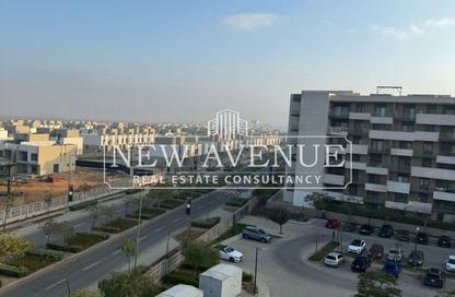 Apartment - 2 Bedrooms - 2 Bathrooms for sale in Al Burouj Compound - El Shorouk Compounds - Shorouk City - Cairo